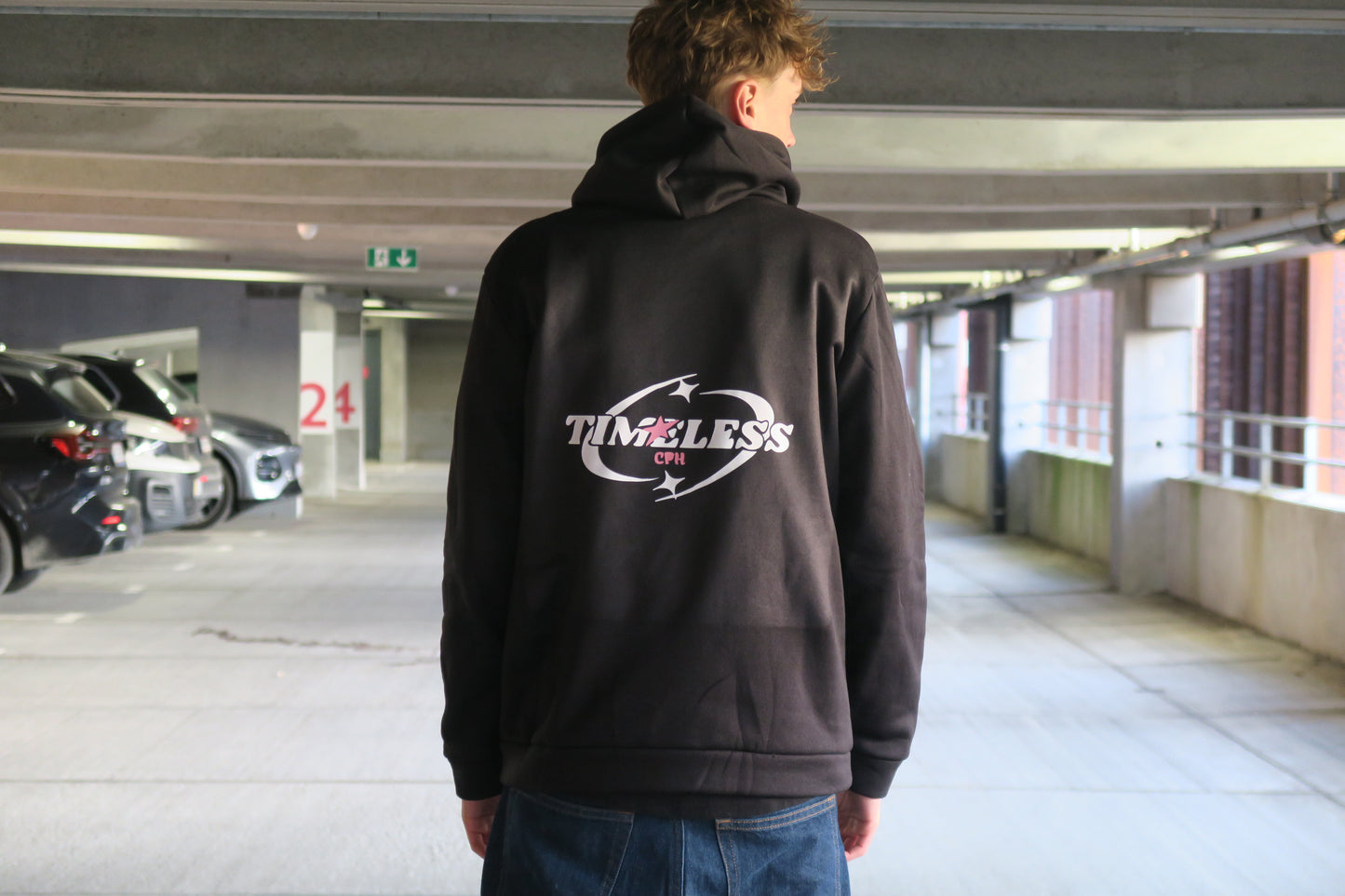Timeless Hoodie Black